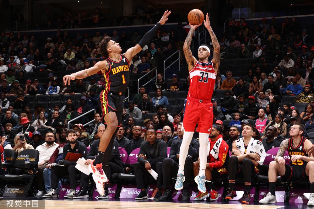 他在接下来 他在接下来