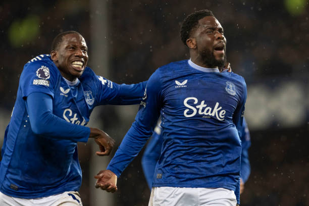 青训与老将 青训与老将